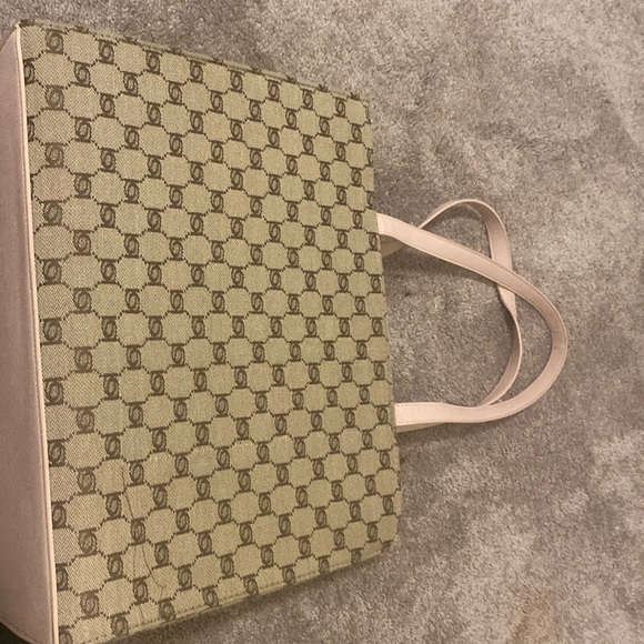 bebe tote bag never used. selling because i got a new bag - Picture 4 of 4